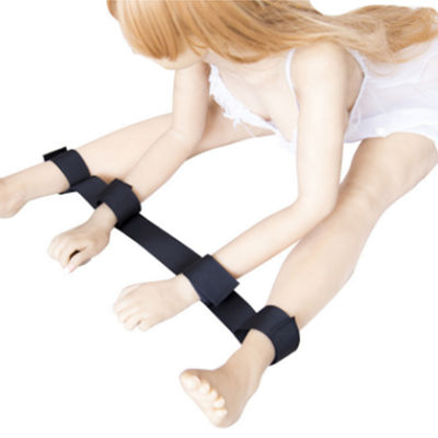 เกม SM BDSM Sex Fetish Bondage ข้อเท้าขาไนลอน Slave Handcuffs 57cm
