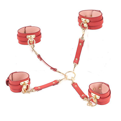 SM ปรับขนาดเพศเครื่องรางทาสเร้าอารมณ์ใต้เตียงสำหรับข้อมือข้อเท้า Cuffs